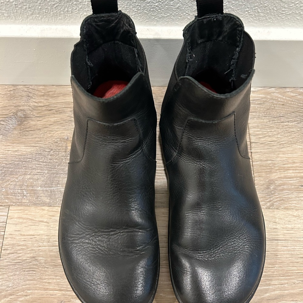 Vivo Barefoot Black Leather Women's Chelsea Boots